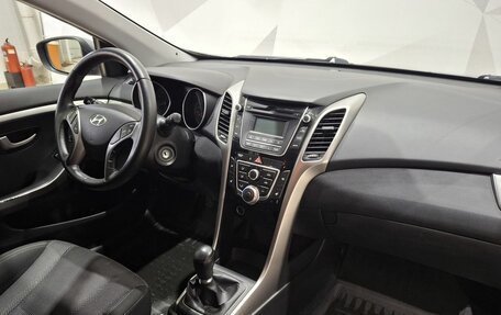 Hyundai i30 II рестайлинг, 2013 год, 800 000 рублей, 12 фотография