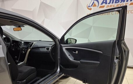 Hyundai i30 II рестайлинг, 2013 год, 800 000 рублей, 23 фотография