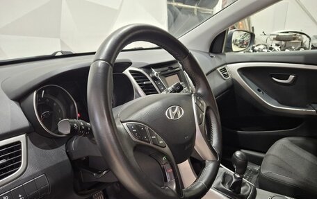 Hyundai i30 II рестайлинг, 2013 год, 800 000 рублей, 22 фотография