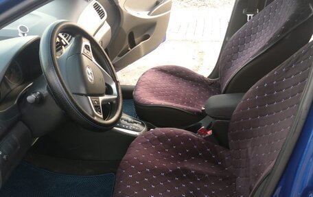 Hyundai Solaris II рестайлинг, 2011 год, 800 000 рублей, 7 фотография