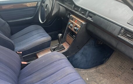 Mercedes-Benz W124, 1988 год, 150 000 рублей, 9 фотография
