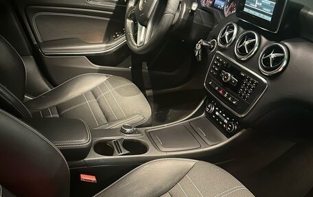 Mercedes-Benz A-Класс, 2015 год, 2 100 000 рублей, 7 фотография
