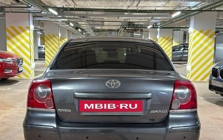 Toyota Avensis III рестайлинг, 2006 год, 900 000 рублей, 3 фотография