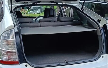 Toyota Prius, 2011 год, 900 000 рублей, 6 фотография