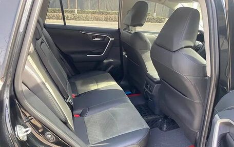 Toyota RAV4, 2022 год, 2 720 000 рублей, 13 фотография