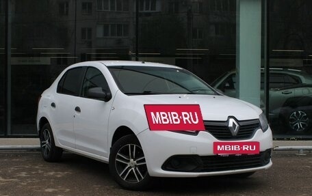 Renault Logan II, 2017 год, 740 000 рублей, 3 фотография