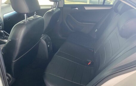 Volkswagen Jetta VI, 2013 год, 830 000 рублей, 15 фотография