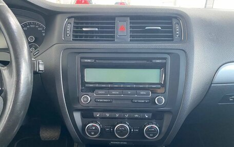 Volkswagen Jetta VI, 2013 год, 830 000 рублей, 18 фотография