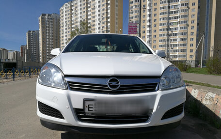 Opel Astra H, 2011 год, 2 фотография