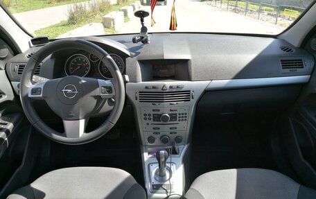 Opel Astra H, 2011 год, 8 фотография