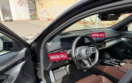 BMW 5 серия, 2024 год, 8 700 000 рублей, 11 фотография