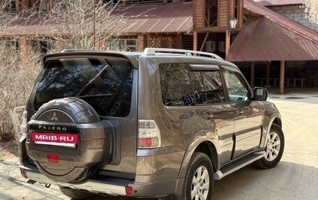 Mitsubishi Pajero IV, 2010 год, 1 790 000 рублей, 3 фотография