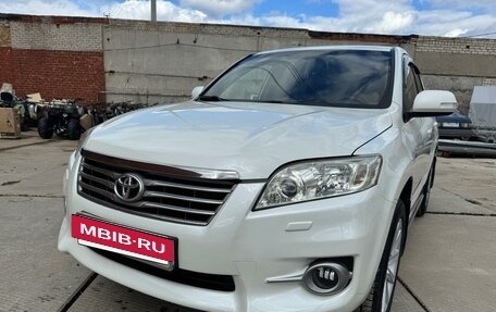 Toyota RAV4, 2010 год, 1 550 000 рублей, 4 фотография