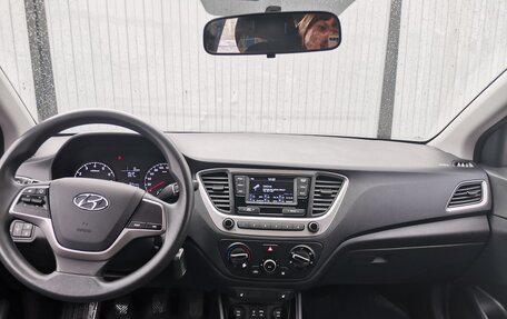 Hyundai Solaris II рестайлинг, 2018 год, 1 470 000 рублей, 9 фотография