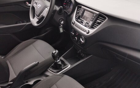 Hyundai Solaris II рестайлинг, 2018 год, 1 470 000 рублей, 7 фотография