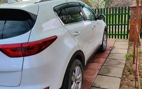 KIA Sportage IV рестайлинг, 2017 год, 2 050 000 рублей, 4 фотография