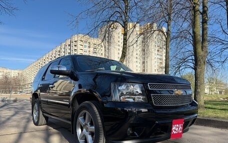 Chevrolet Tahoe III, 2013 год, 2 750 000 рублей, 2 фотография
