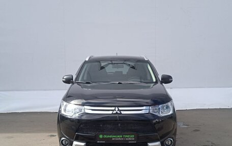 Mitsubishi Outlander III рестайлинг 3, 2014 год, 1 499 000 рублей, 2 фотография