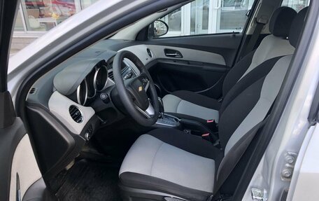 Chevrolet Cruze II, 2011 год, 759 000 рублей, 10 фотография