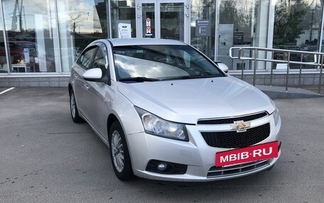 Chevrolet Cruze II, 2011 год, 759 000 рублей, 3 фотография