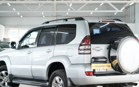 Toyota Land Cruiser Prado 120 рестайлинг, 2004 год, 2 099 000 рублей, 4 фотография