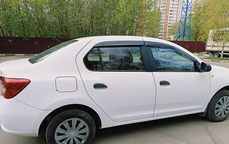 Renault Logan II, 2017 год, 585 000 рублей, 9 фотография