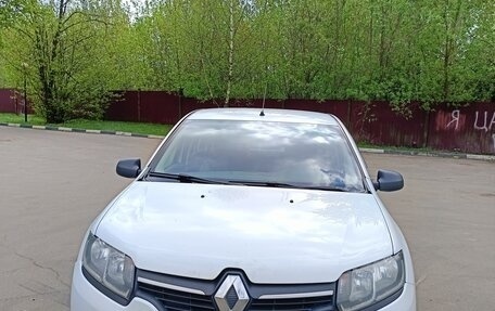 Renault Logan II, 2017 год, 585 000 рублей, 6 фотография