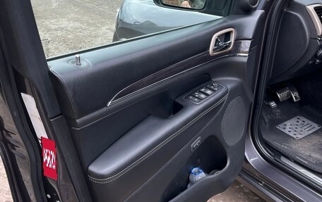 Jeep Grand Cherokee, 2016 год, 3 650 000 рублей, 18 фотография