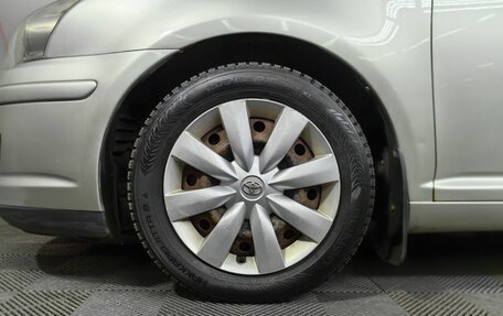 Toyota Avensis III рестайлинг, 2006 год, 569 000 рублей, 15 фотография