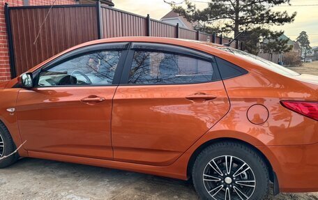Hyundai Solaris II рестайлинг, 2015 год, 1 145 000 рублей, 2 фотография