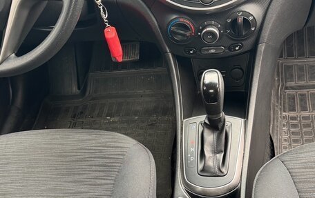 Hyundai Solaris II рестайлинг, 2015 год, 1 145 000 рублей, 11 фотография