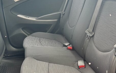 Hyundai Solaris II рестайлинг, 2015 год, 1 145 000 рублей, 14 фотография