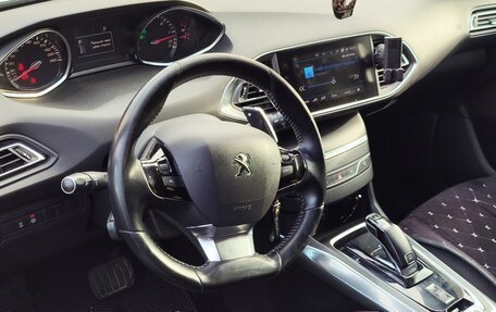 Peugeot 308 II, 2018 год, 1 250 000 рублей, 9 фотография