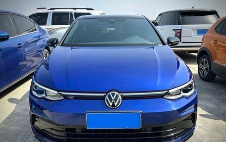 Volkswagen Golf VIII, 2020 год, 2 350 000 рублей, 2 фотография