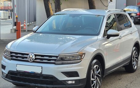 Volkswagen Tiguan II, 2018 год, 2 900 000 рублей, 3 фотография