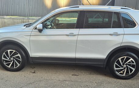 Volkswagen Tiguan II, 2018 год, 2 900 000 рублей, 4 фотография