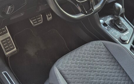 Volkswagen Tiguan II, 2018 год, 2 900 000 рублей, 9 фотография