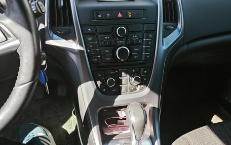 Opel Astra J, 2014 год, 1 250 000 рублей, 6 фотография