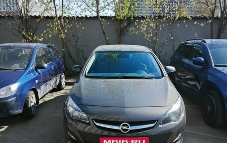 Opel Astra J, 2014 год, 1 250 000 рублей, 3 фотография