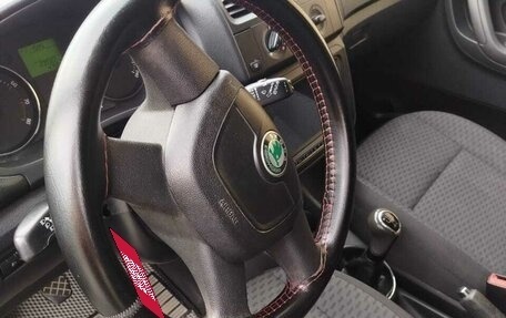 Skoda Fabia II, 2011 год, 410 000 рублей, 7 фотография
