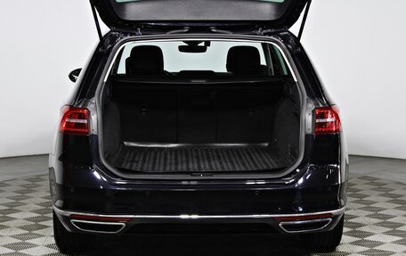Volkswagen Passat B8 рестайлинг, 2019 год, 2 157 000 рублей, 17 фотография