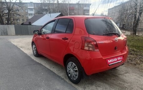 Toyota Yaris III рестайлинг, 2008 год, 630 000 рублей, 6 фотография