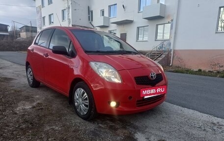 Toyota Yaris III рестайлинг, 2008 год, 630 000 рублей, 8 фотография