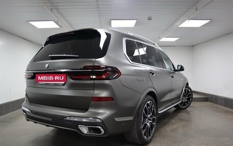 BMW X7, 2022 год, 12 000 000 рублей, 2 фотография