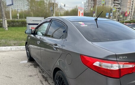 KIA Rio III рестайлинг, 2014 год, 1 200 000 рублей, 2 фотография