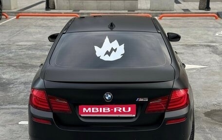 BMW M5, 2011 год, 3 000 000 рублей, 11 фотография
