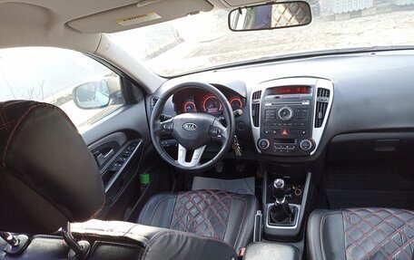 KIA cee'd I рестайлинг, 2010 год, 650 000 рублей, 7 фотография