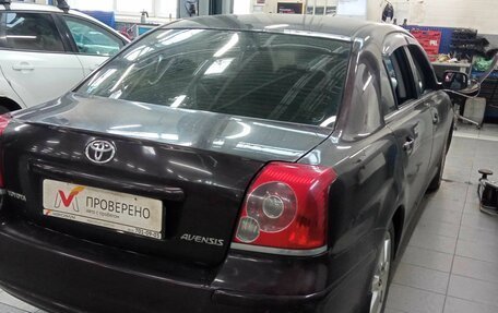 Toyota Avensis III рестайлинг, 2006 год, 771 000 рублей, 3 фотография