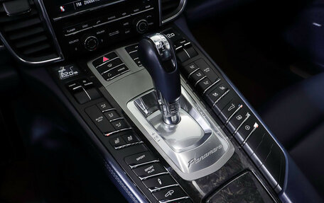 Porsche Panamera II рестайлинг, 2011 год, 2 565 000 рублей, 24 фотография