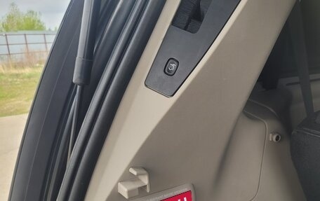 Chrysler Town & Country V рестайлинг, 2014 год, 1 750 000 рублей, 10 фотография